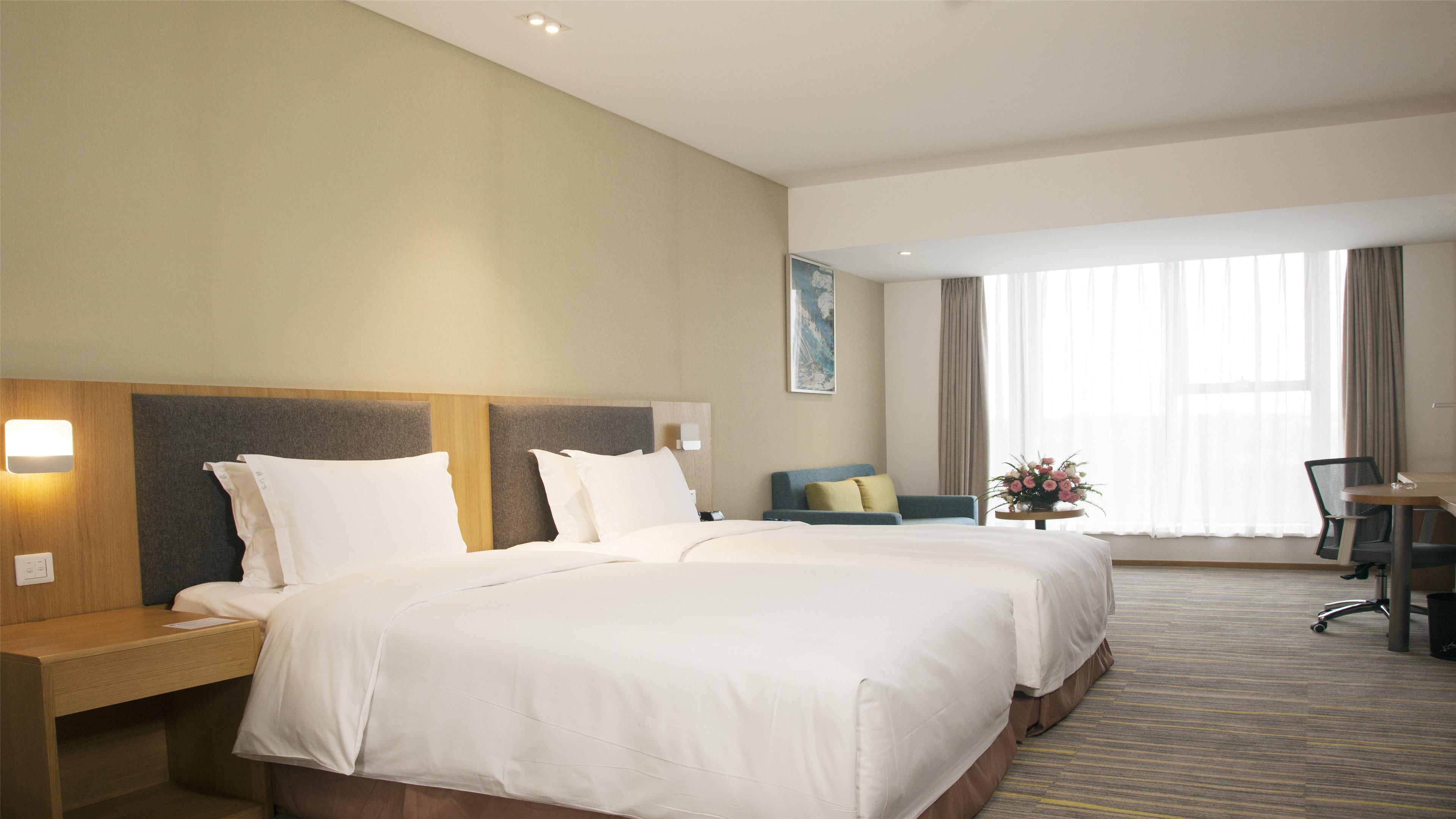 Holiday Inn Express Chengdu Airport Zone Free Shuttle From Shuangliu International Airport To Hotel ,Welcome Drink Экстерьер фото