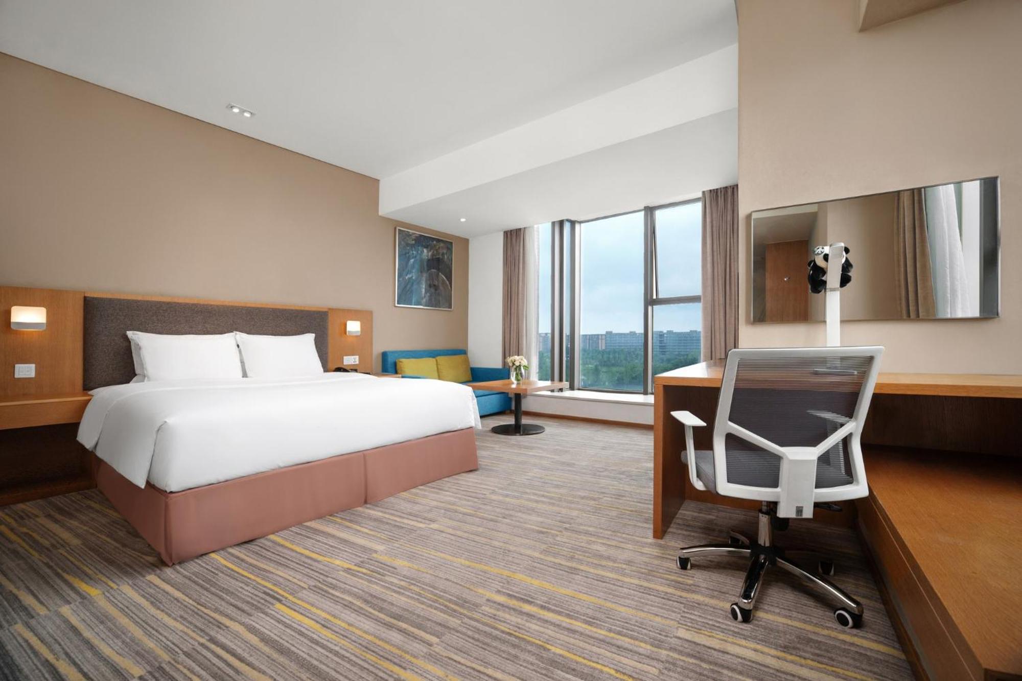 Holiday Inn Express Chengdu Airport Zone Free Shuttle From Shuangliu International Airport To Hotel ,Welcome Drink Экстерьер фото