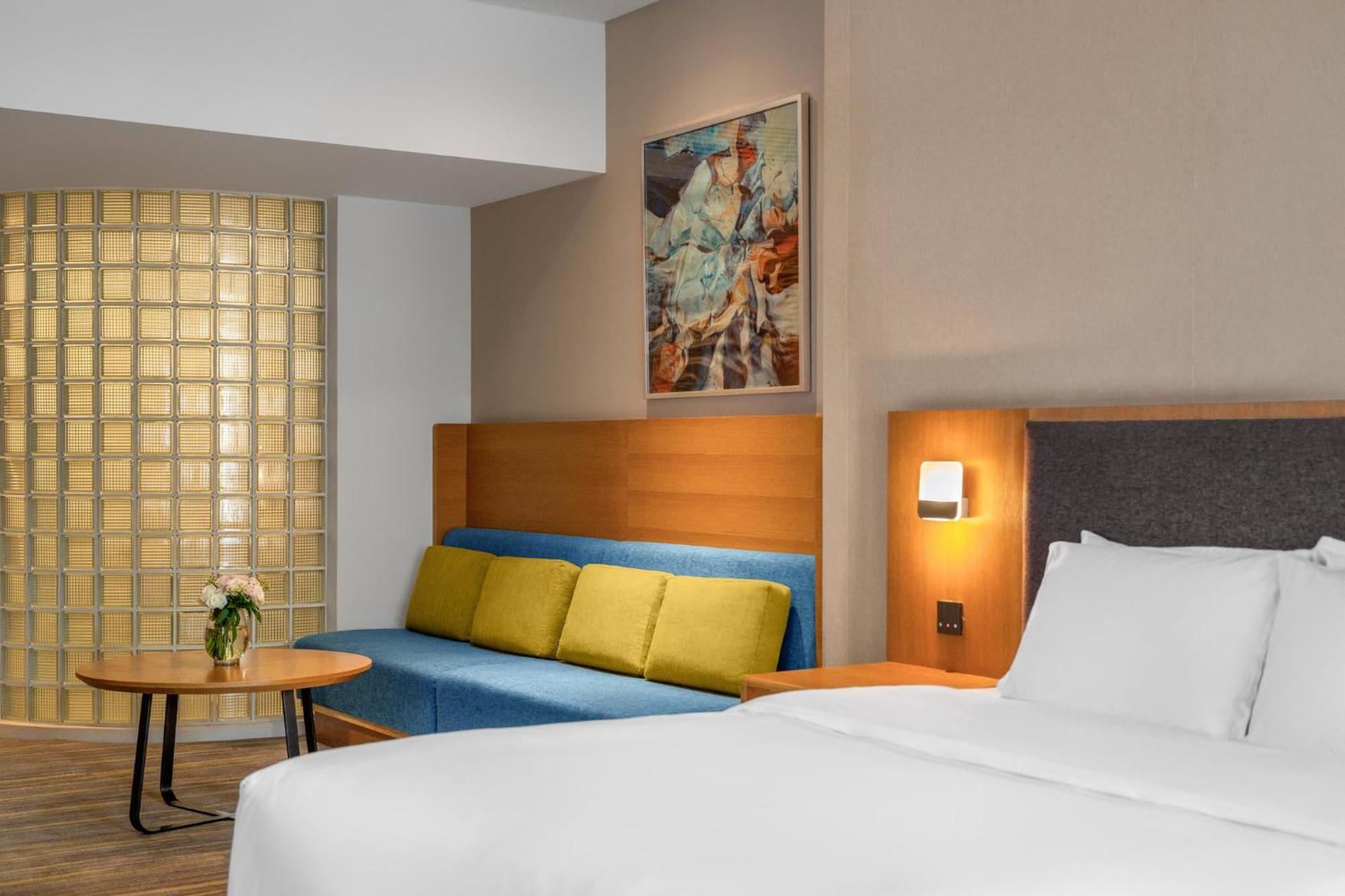 Holiday Inn Express Chengdu Airport Zone Free Shuttle From Shuangliu International Airport To Hotel ,Welcome Drink Экстерьер фото