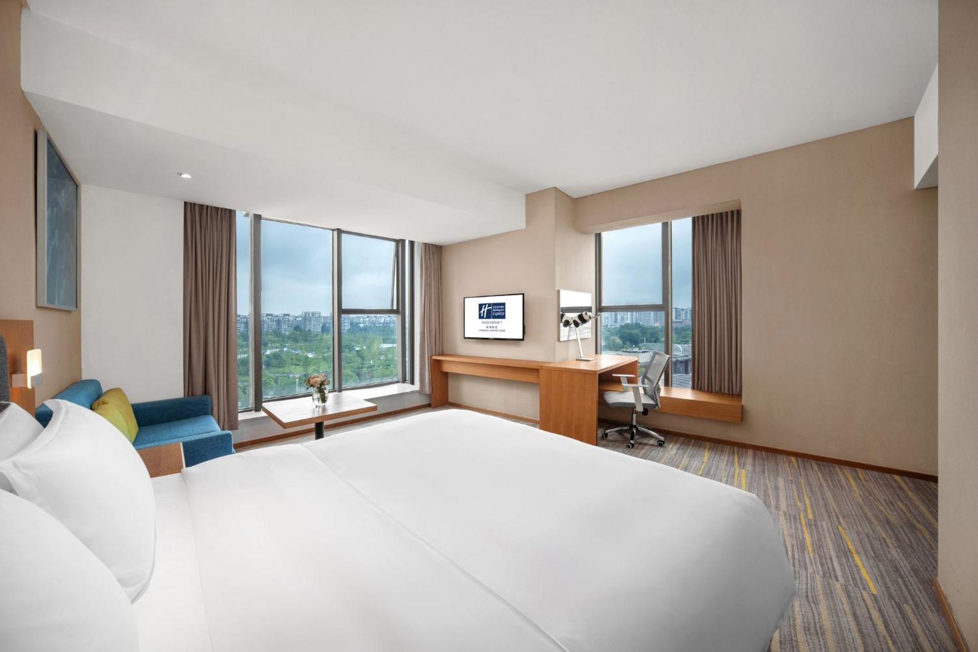 Holiday Inn Express Chengdu Airport Zone Free Shuttle From Shuangliu International Airport To Hotel ,Welcome Drink Экстерьер фото