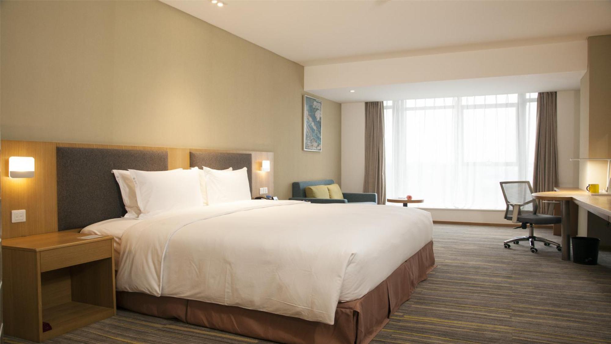 Holiday Inn Express Chengdu Airport Zone Free Shuttle From Shuangliu International Airport To Hotel ,Welcome Drink Экстерьер фото