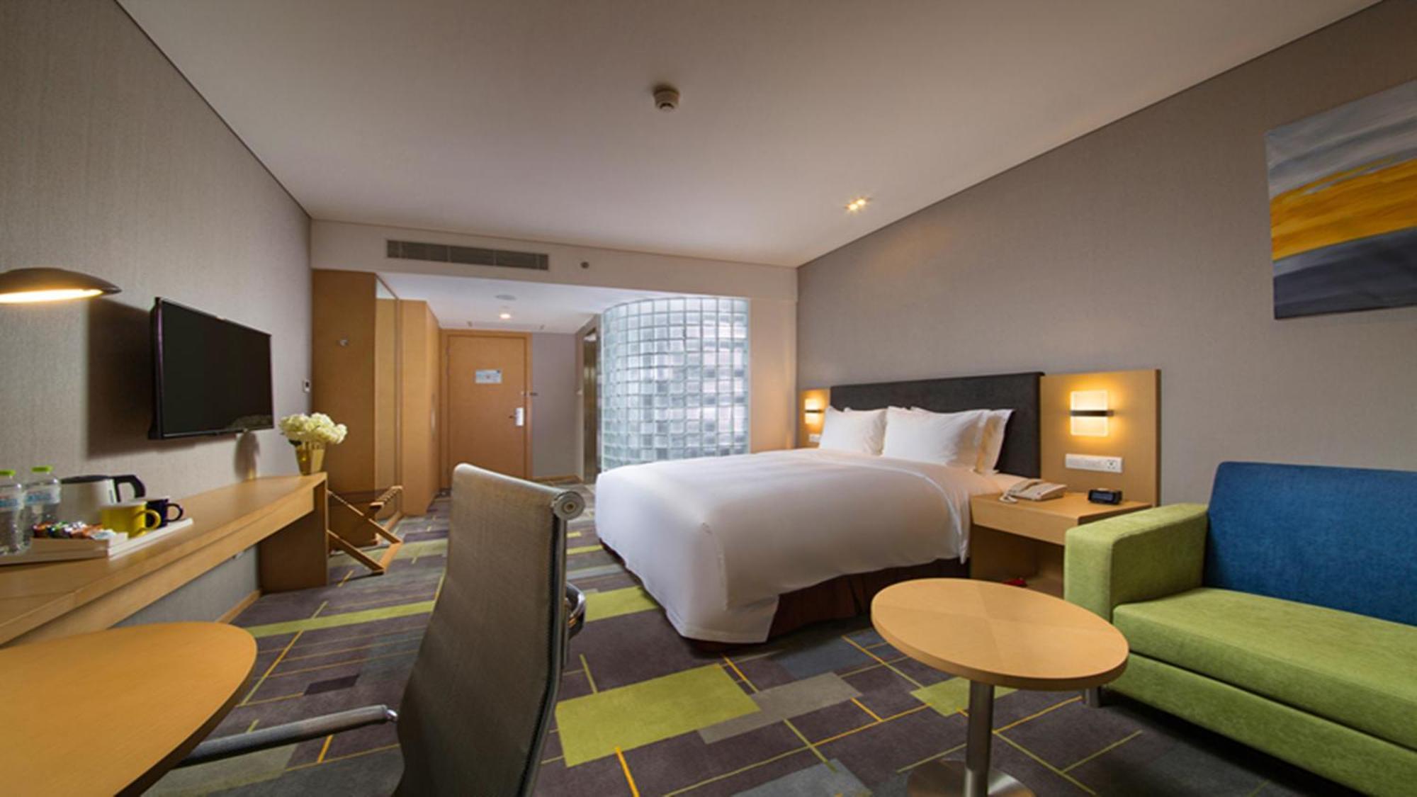 Holiday Inn Express Chengdu Airport Zone Free Shuttle From Shuangliu International Airport To Hotel ,Welcome Drink Экстерьер фото