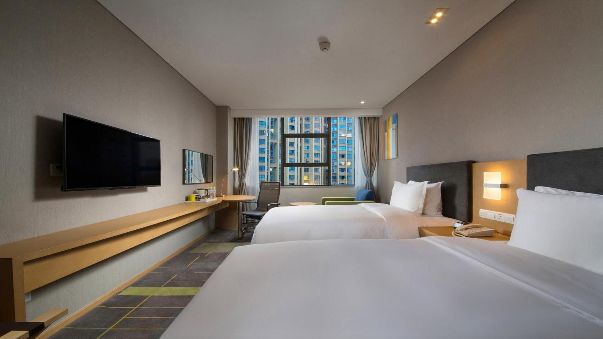 Holiday Inn Express Chengdu Airport Zone Free Shuttle From Shuangliu International Airport To Hotel ,Welcome Drink Экстерьер фото